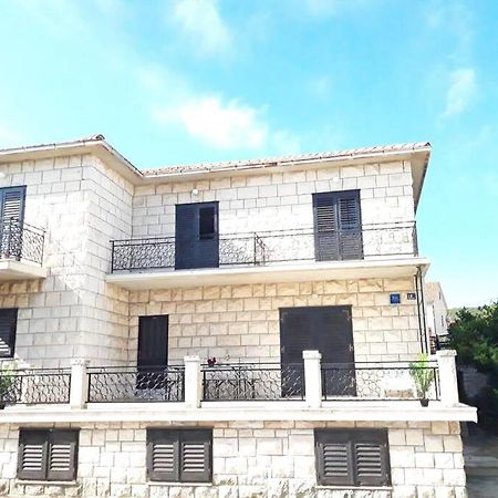 Giovanna - Spacious Lovely Apartment Supetar Ngoại thất bức ảnh